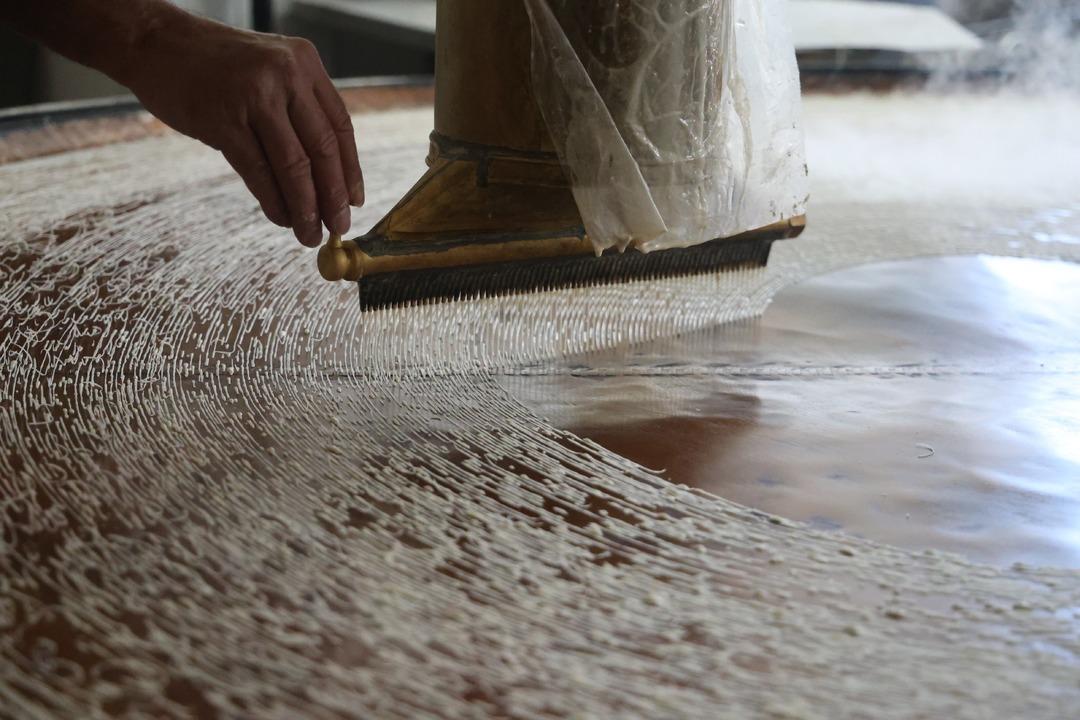 Sadece un ve sudan yapılıyor! Kilosu 180 lira, Ramazan&rsquo;da yoğun ilgi g&ouml;r&uuml;yor 2