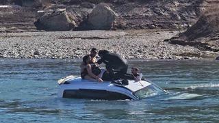 Araç baraj gölüne uçtu: 1 yaralı