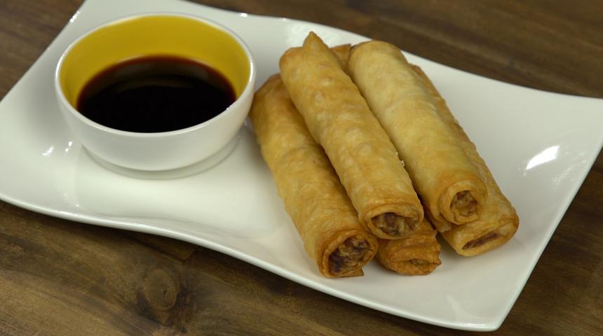 Atıştırmalık niyetine: Sebzeli Çin böreği