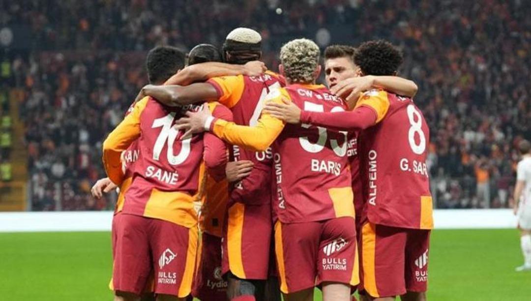 S&uuml;per Lig kadro değerleri g&uuml;ncellendi! Galatasaray rakiplerine fark attı: Şaşırtan rakam 1