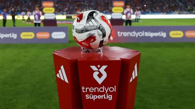 Süper Lig kadro değerleri güncellendi! Galatasaray rakiplerine fark attı: Şaşırtan rakam