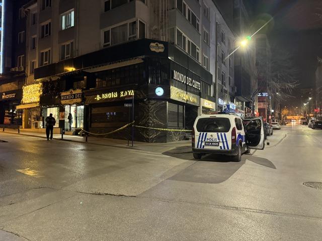 Bilecik teki kuyumcu soygununun g&ouml;r&uuml;nt&uuml;lerine ulaşıldı 1