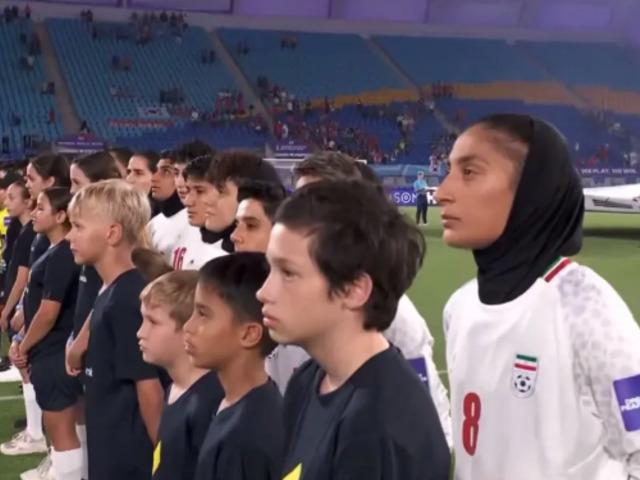 Toplantı yarıda kesildi! İran Kadın Milli Takımı'ndan protesto