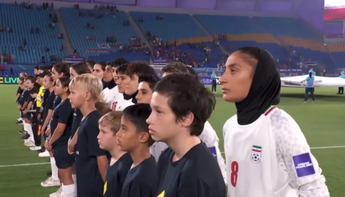 Toplantı yarıda kesildi! İran Kadın Milli Takımı'ndan protesto