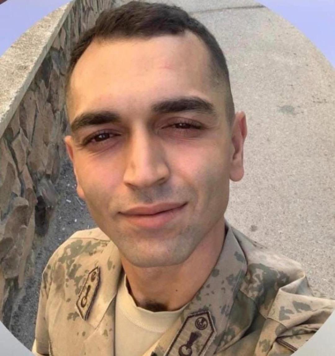 Beylik tabancasıyla intihar eden askeri personel Karab&uuml;k te toprağa verildi 2