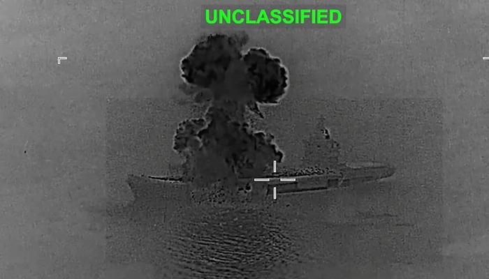 İHA gemisine saldırı, Manama'da 2 otel vuruldu...