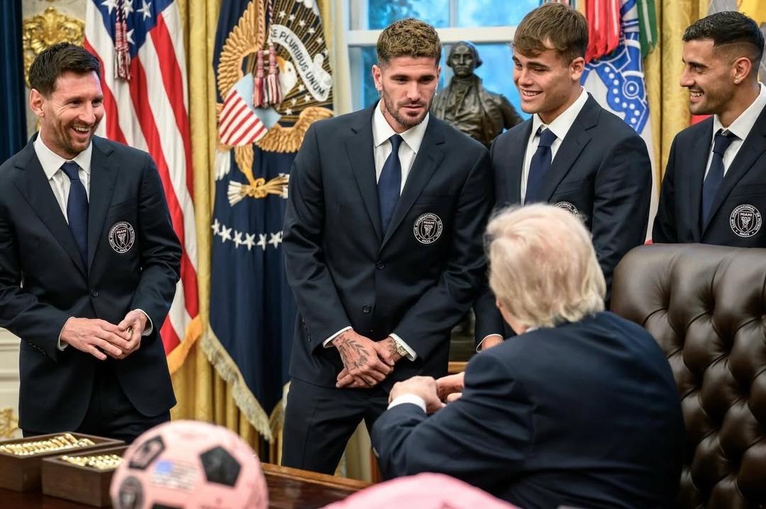 D&uuml;nya Beyaz Saray daki o anları konuşuyor: Trump&rsquo;ın İran s&ouml;zleri, Messi&rsquo;nin tepkisi 7