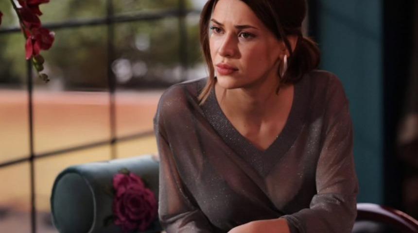 Yeraltı'nın Ceylan'ı Devrim &Ouml;zkan'ın adı &uuml;nl&uuml; basketbolcu ile anılmıştı! 