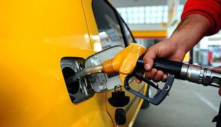 Akaryakıta &ccedil;ifte zam! Tarih belli oldu: Benzin ve motorin ne kadar oldu?