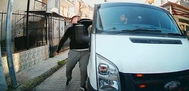 Trafikte dehşet sa&ccedil;an s&uuml;r&uuml;c&uuml;ye 240 bin TL cezai işlem uygulandı 2