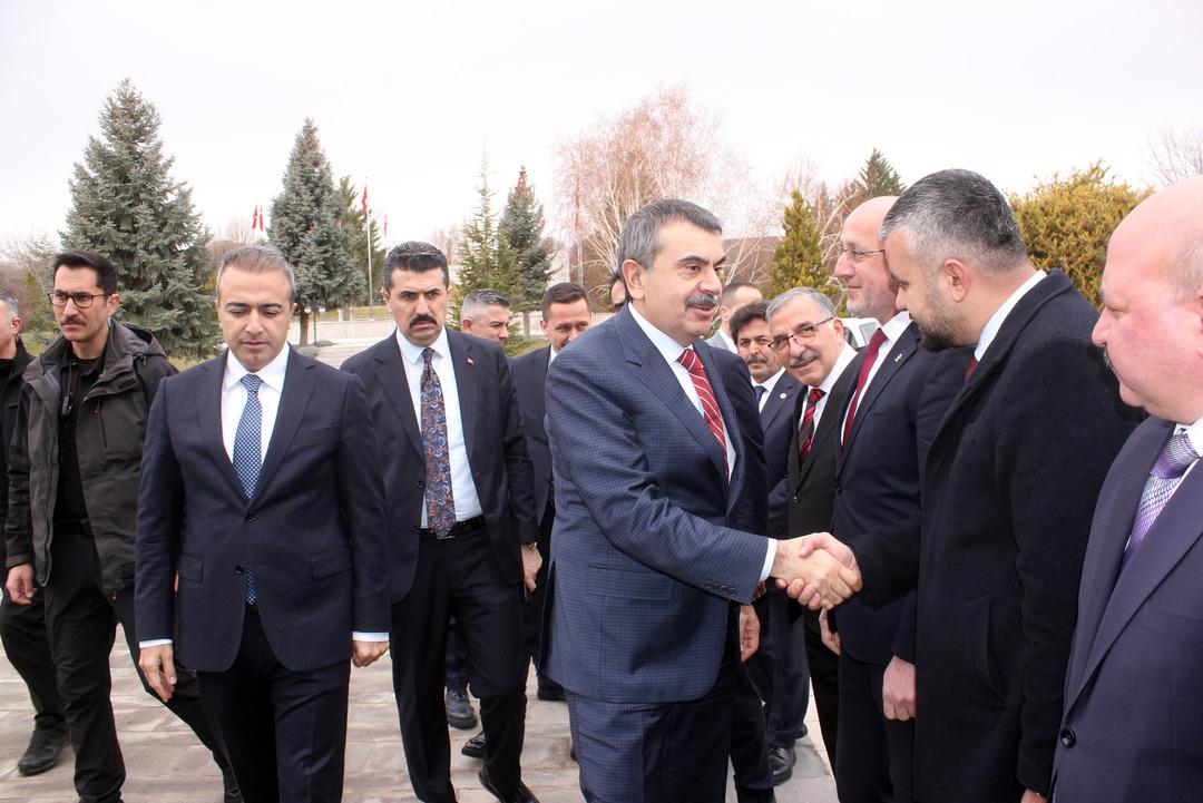 Milli Eğitim Bakanı: "Eğitim &ccedil;alışanlarına y&ouml;nelik şiddetin azaltılması i&ccedil;in &ccedil;ok yoğun &ccedil;aba g&ouml;sterdik" 1