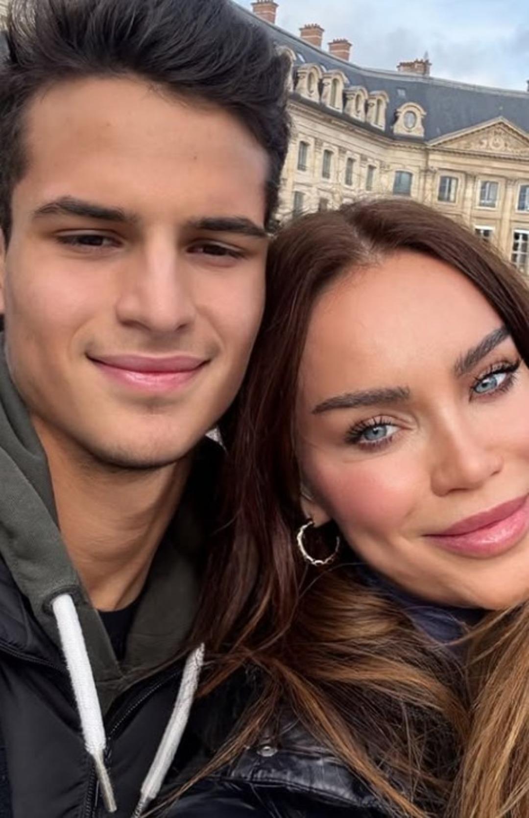 Ebru Şallı&rsquo;nın oğlu Beren 22 yaşında! Yakışıklılığıyla herkesi mest etti   1