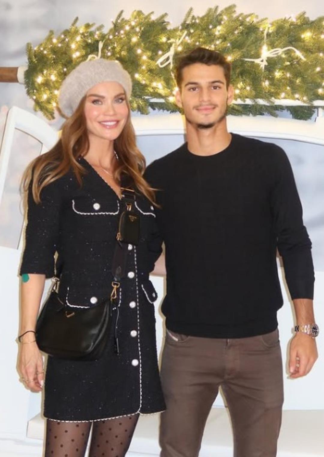 Ebru Şallı&rsquo;nın oğlu Beren 22 yaşında! Yakışıklılığıyla herkesi mest etti   3