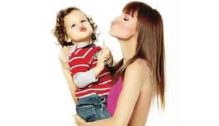 Oğlu Beren 22 yaşında! Yakışıklılığıyla g&ouml;renleri mest etti   