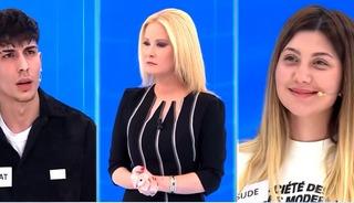 Sevgilisi i&ccedil;in bunu da yapmış! G&ouml;ğs&uuml;ndeki d&ouml;vmeye kimse inanamadı