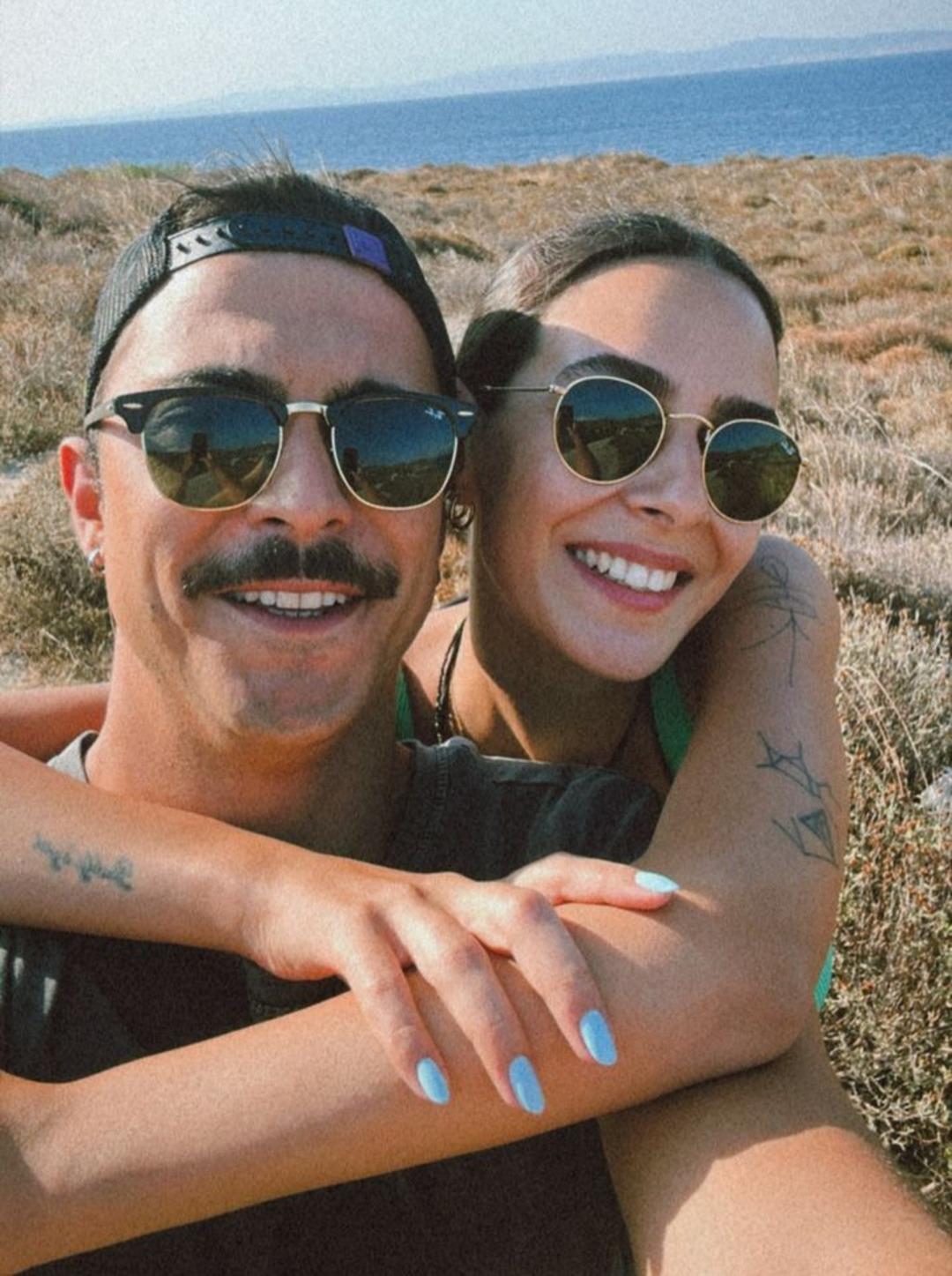 &Uuml;nl&uuml; oyuncu Doğa&ccedil; Yıldız evleniyor! Piramitler &ouml;n&uuml;nde s&uuml;rpriz teklif  1