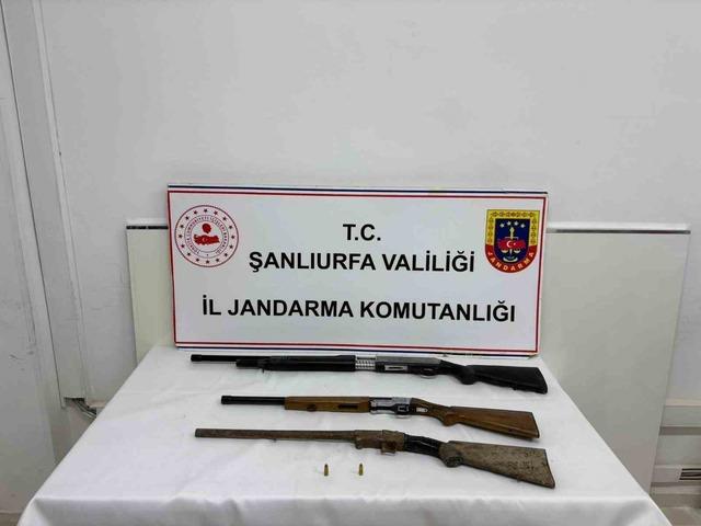 Şanlıurfa&rsquo;da silah ka&ccedil;ak&ccedil;ılığı operasyonu: 3 g&ouml;zaltı 1