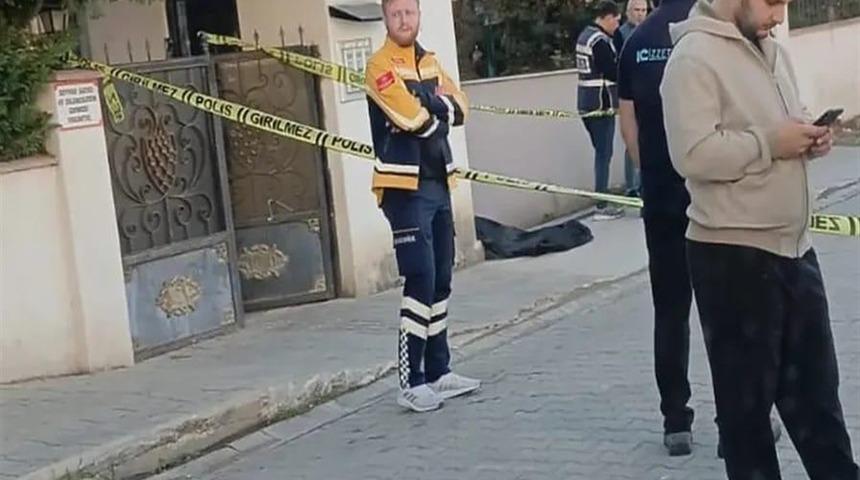 Eşini sokak ortasında &ouml;ld&uuml;ren sanık: Silahla ateş etmeyi bilmeyen biriyim