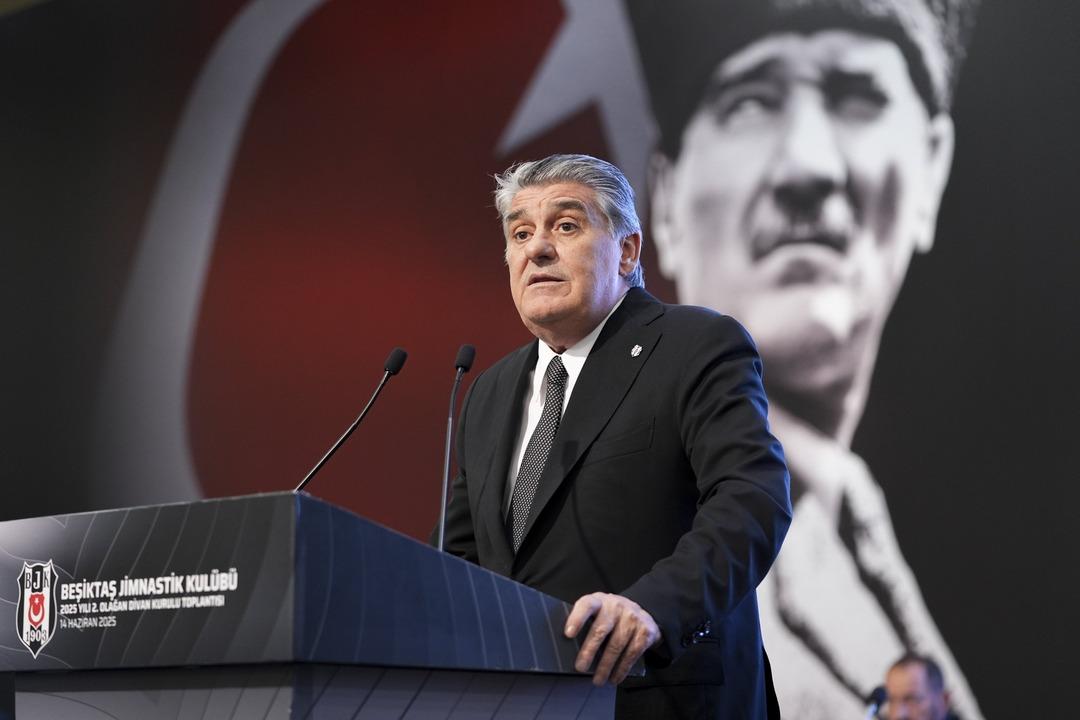 Serdal Adalı derbi ateşini yaktı! Zehir zemberek s&ouml;zler: "Kim oldukları &ccedil;ok manidar geliyor" 5