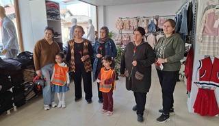 K&ouml;yceğiz&rsquo;de minik &ouml;ğrencilerden kadınlara anlamlı jest