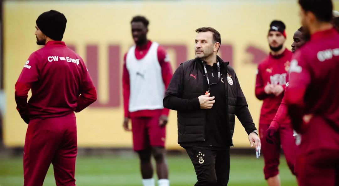 Okan Buruk Beşiktaş derbisi i&ccedil;in kararını verdi! İşte Galatasaray ın muhtemel 11 i 3