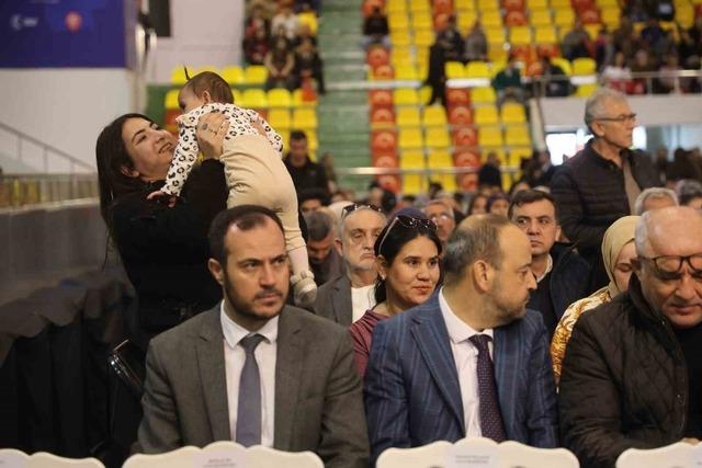 Ev hayaliyle kura &ccedil;ekim t&ouml;renine gelen vatandaşlar heyecan dolu anlar yaşadılar 1