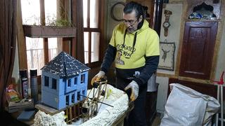 15 yıllık sanat yolculuğu: Oğluna oyuncak yapmakla başladı