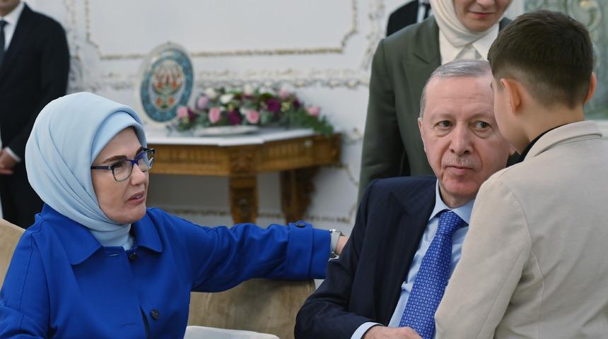 Cumhurbaşkanı Erdoğan, devlet himayesindeki &ccedil;ocuklarla iftarda bir araya geldi