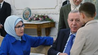 Cumhurbaşkanı Erdoğan, devlet himayesindeki çocuklarla iftarda bir araya geldi