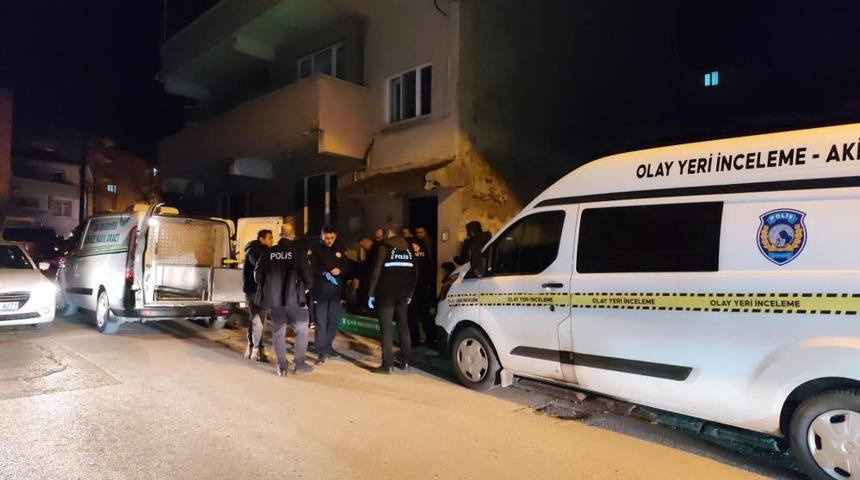 &Ccedil;anakkale'de y&uuml;ksek faiz vaadiyle 300 milyon TL'lik dolandırıcılık yapan ş&uuml;pheli &ouml;l&uuml; bulundu