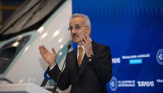 Bakan Uraloğlu: "Kendi teknolojimizi ve gemilerini &uuml;reten &uuml;lke olarak dimdik ayaktayız"