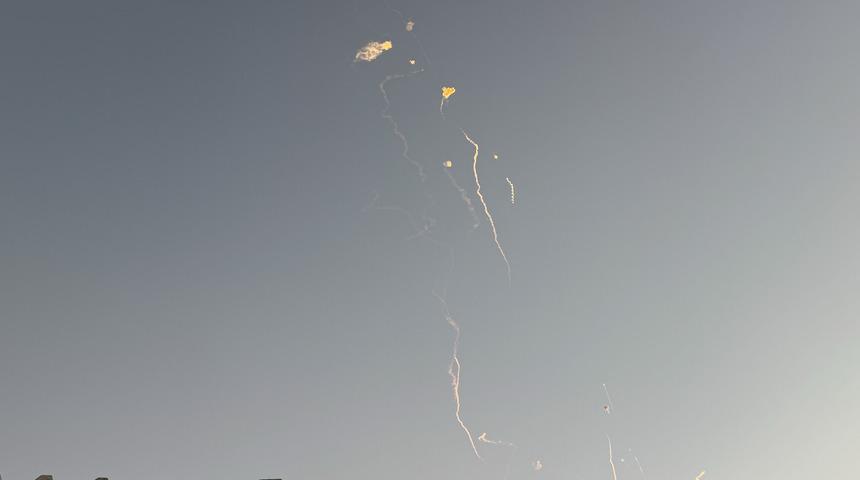 Katar: İran 18 f&uuml;ze ve İHA ile saldırdı, yanıt verme hakkımız saklı