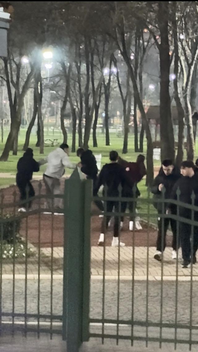 Lise &ouml;ğrencilerinin tekmeli yumruklu kavgası: Seni mermi manyağı yapacağım 2