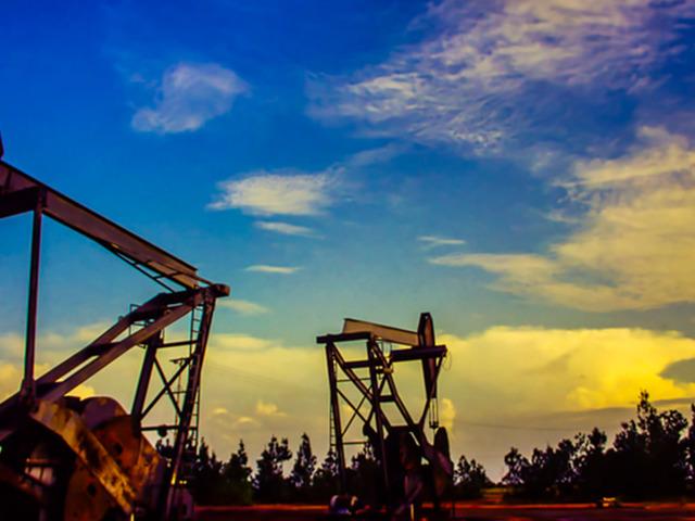 Petrolde tarihi hafta: Son 6 yılın en g&uuml;&ccedil;l&uuml; y&uuml;kselişi!