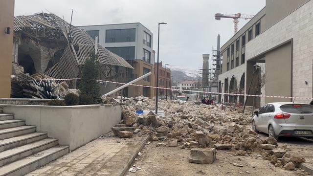 Malatya da cami inşaatında g&ouml;&ccedil;&uuml;k; 1 yaralı 3