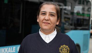 Şehrin ilk kadın otob&uuml;s şof&ouml;r&uuml;: Hayaliydi, başardı!