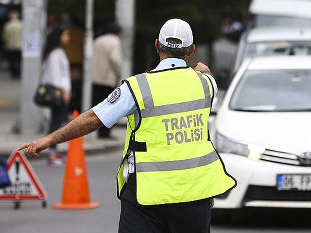Trafikte hız kuralları sil baştan! '9 kademeli ceza sistemi'