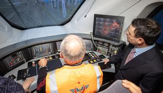 T&uuml;rkiye'nin ilk yerli ve milli hızlı treni raylara indi! Yol testleri başladı
