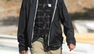 Merdivenden d&uuml;şerek yaşamını yitirdi