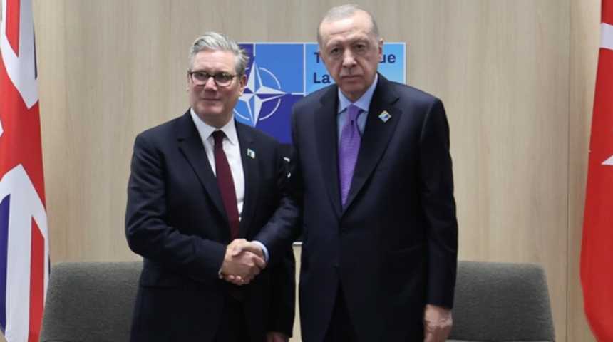 Cumhurbaşkanı Erdoğan, Birleşik Krallık Başbakanı ile telefonda g&ouml;r&uuml;şt&uuml;