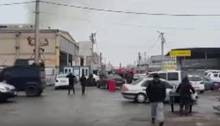 Mardin'de yol kenarındaki kanala &ccedil;arpan kamyonetteki 2 kişi yaralandı