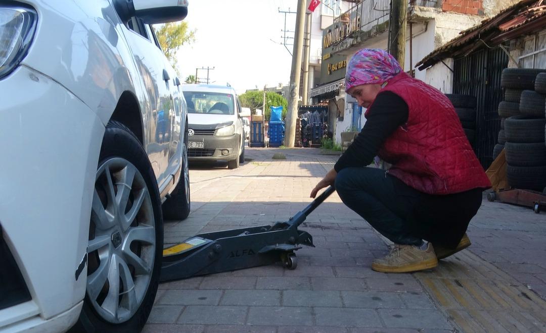 Elinde krikoyu g&ouml;renler şaşırıyor: &Ouml;nyargıları tek tek yıkıyor 9