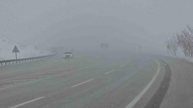 Van&rsquo;da kar yağışı ve sis etkili oluyor 8