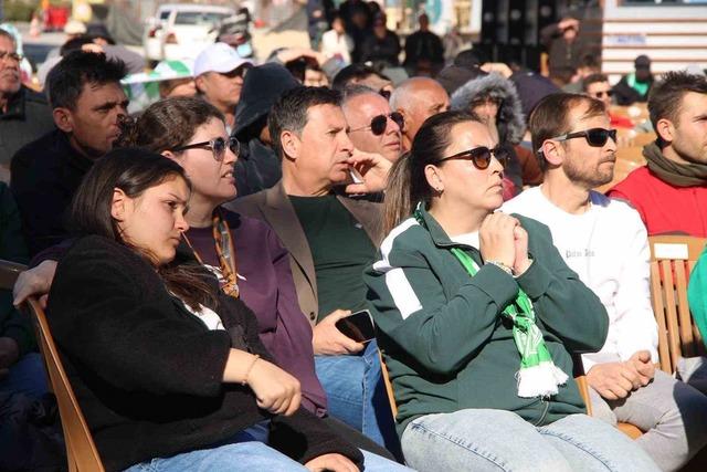 Seyirci yasağı taraftarı durduramadı 4