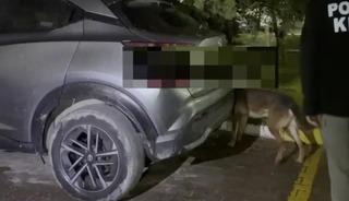 Uyuşturucu getiren ş&uuml;pheliyi polis kovalamacayla yakaladı