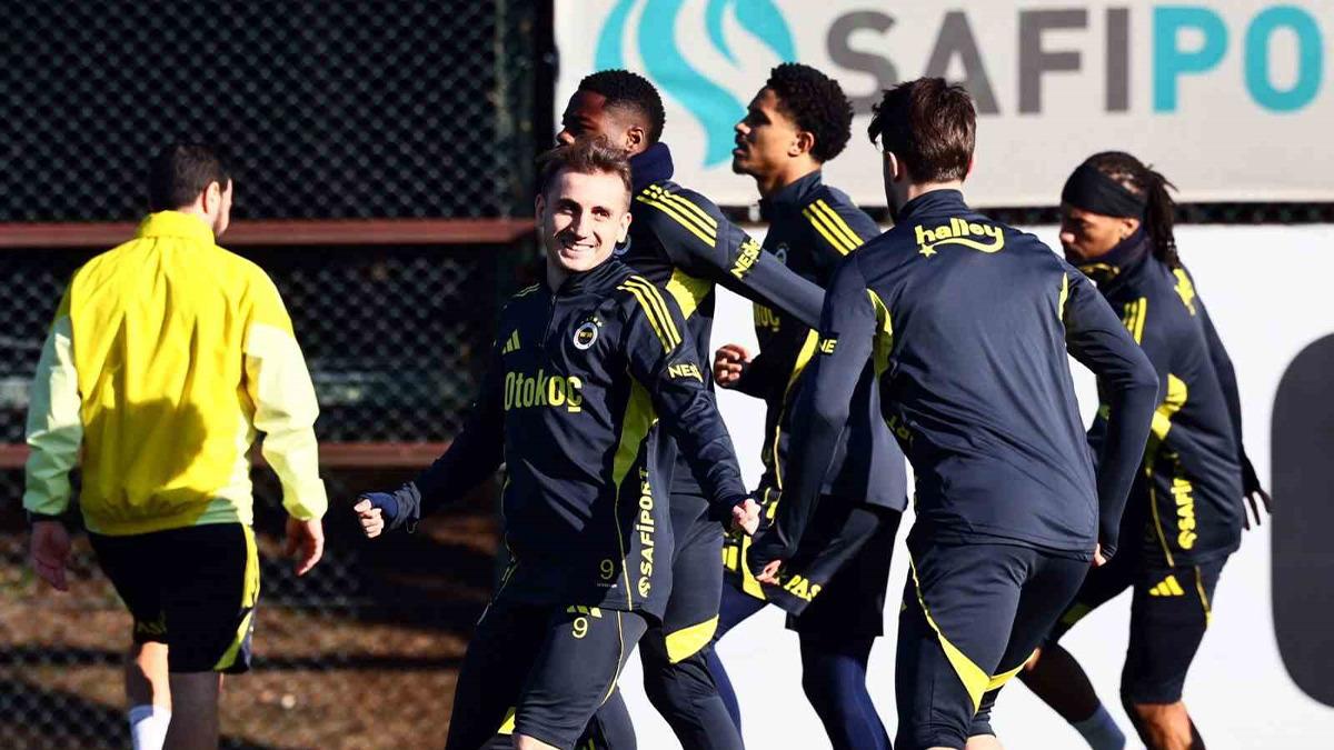 Kadık&ouml;y de m&uuml;thiş son! Fenerbah&ccedil;e Samsunspor u son saniyede attığı golle ge&ccedil;ti 11