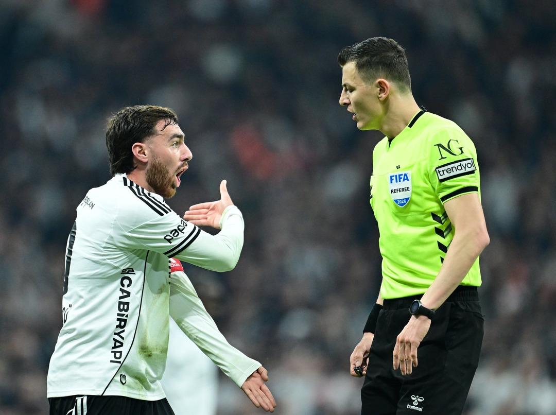 (&Ouml;zet) Beşiktaş - Galatasaray Ma&ccedil;ı &Ouml;zeti ve T&uuml;m &Ouml;nemli Anları 5