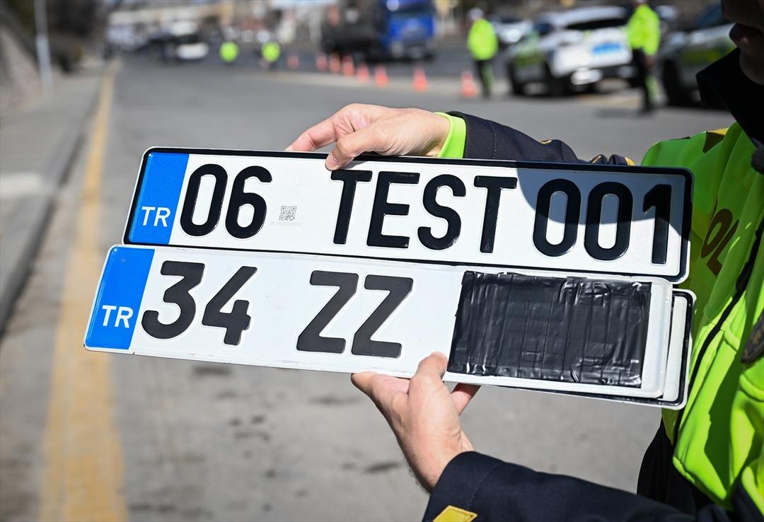 APP plaka uyarısı! Ara&ccedil; sahipleri i&ccedil;in EGM a&ccedil;ıkladı: Plakanız ge&ccedil;erli mi? 6