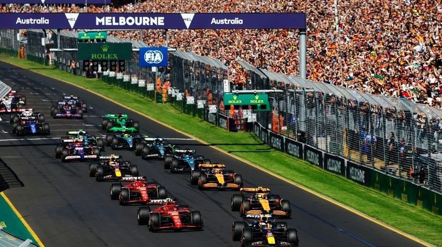 Formula 1'de sezonun ilk yarışında kazanan George Russell!