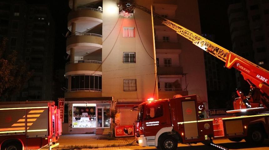 Anne ve çocuğu yanmaktan son anda kurtuldu